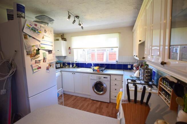 kitchen 1.JPG