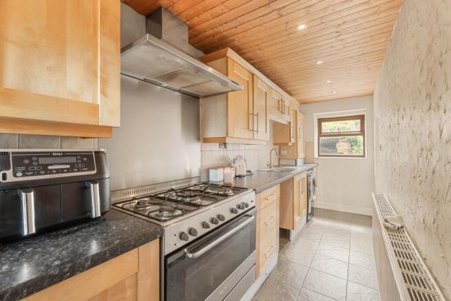 2 bed Semi-Detached for sale Image 4