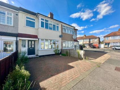 Lynton Avenue, Romford