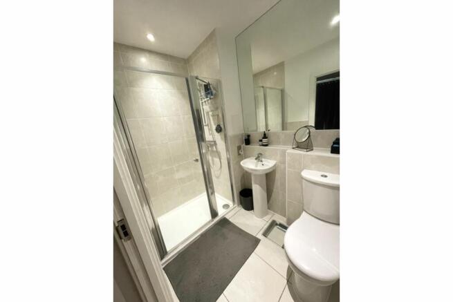 Master En-suite