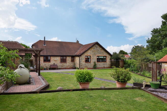 3 bed Detached Bungalow for sale Image 3