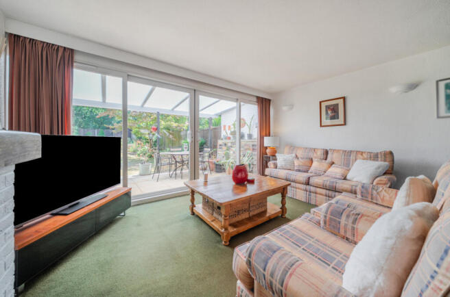 1492802-7-6a58bed...