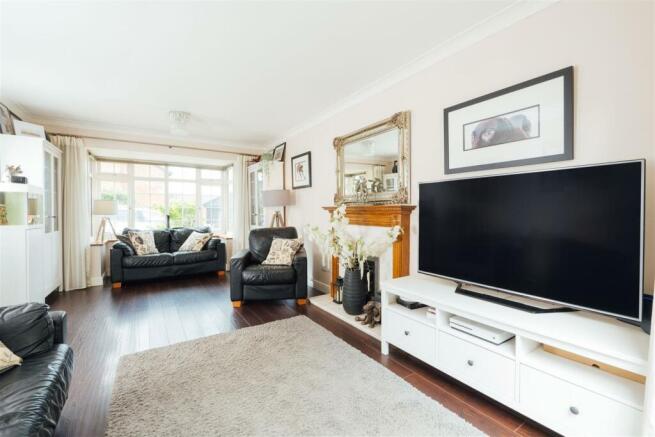 23 Queen Elizabeth Close, Shefford-05.jpg