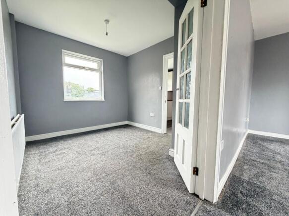 3 bed Semi-Detached for sale Image 5