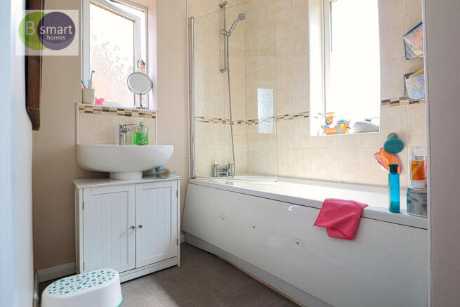 3 bed Semi-Detached for sale Image 10