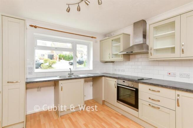 Kitchen/ Breakfast Room