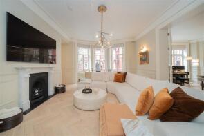 Flat 10d, Hyde Park Mansions, Cabbell Street, London NW1 5BG