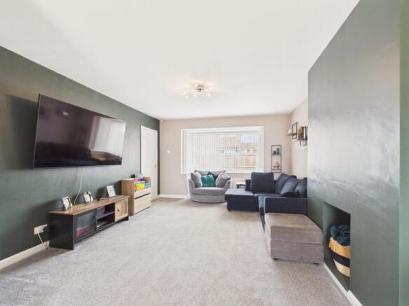 3 bed Semi-Detached for sale Image 4