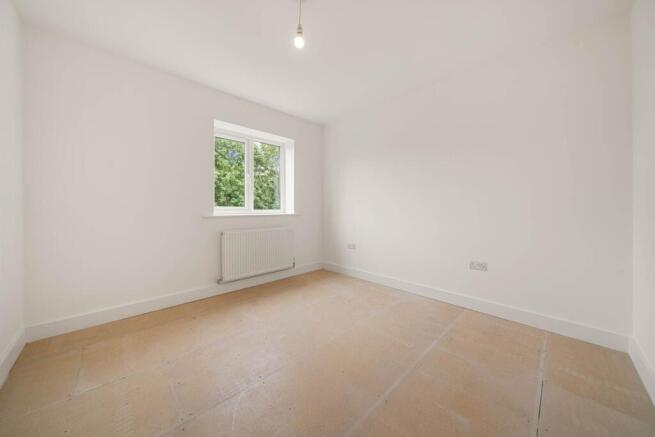 5 bed Detached for sale Image 10