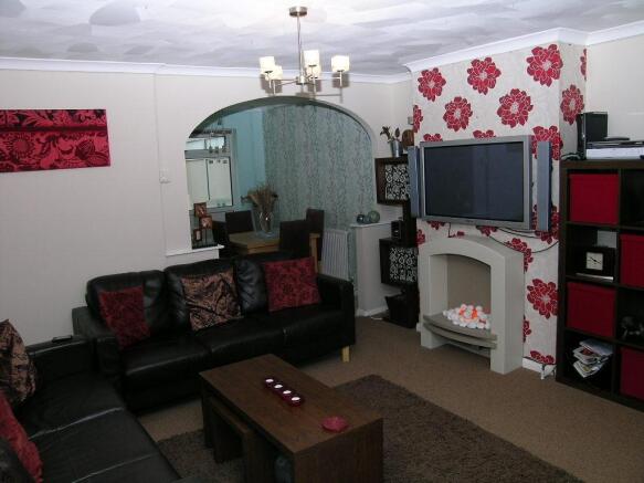 LOUNGE AREA
