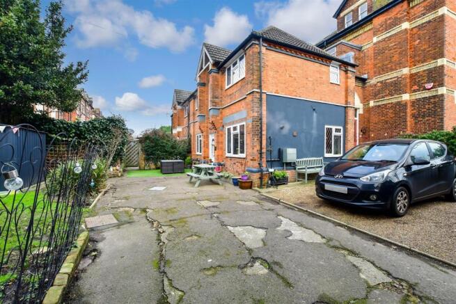 Driveway/Parking