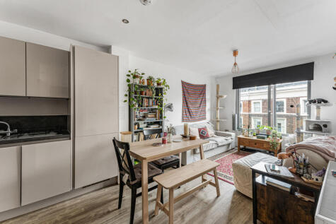 Kingsland High Street, London, E8