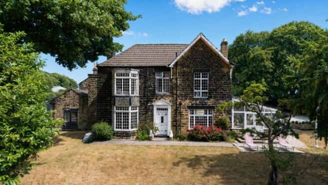 8 bed Detached for sale Image 10