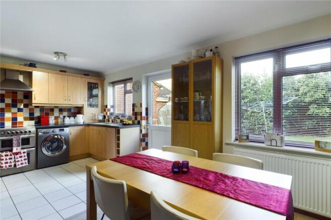 Diner/Kitchen