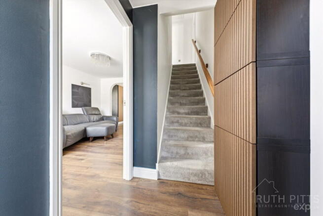 3 bed Detached for sale Image 4