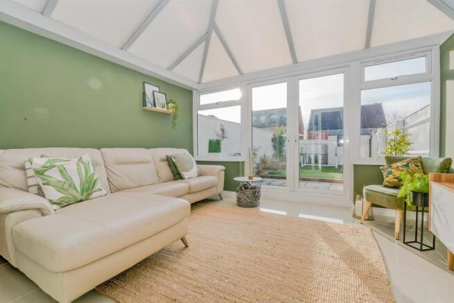 23, Strauss Drive, Cannock, Staffordshire, WS11 7U