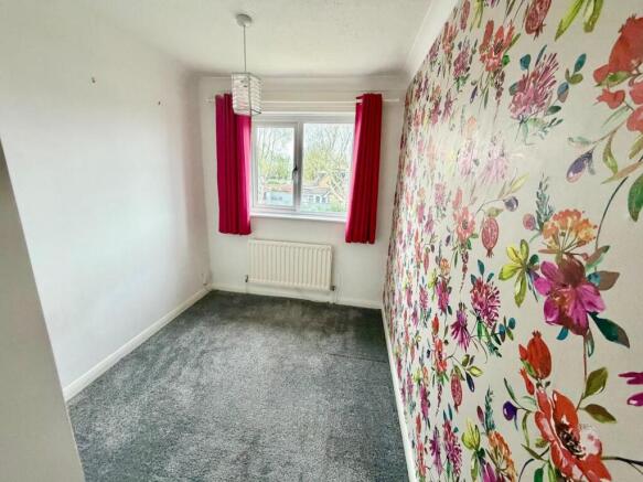 3 bed Semi-Detached for sale Image 6