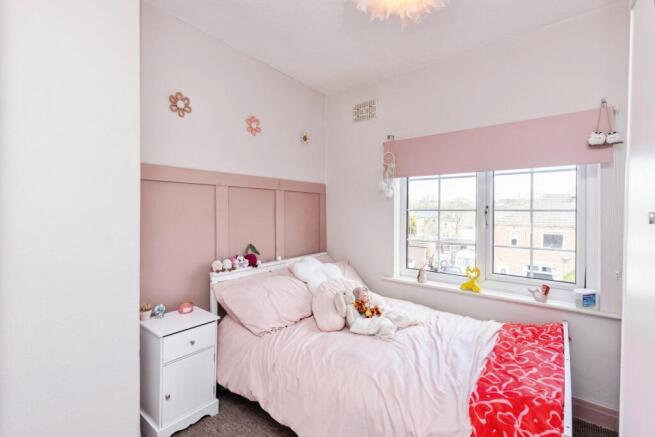 3 bed Semi-Detached for sale Image 8