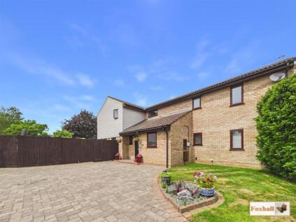 Saddlers Place, Martlesham Heath, Ipswich