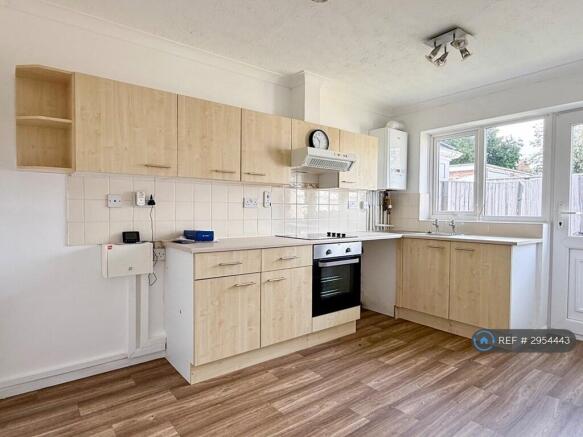2 bed Bungalow to rent Image 4