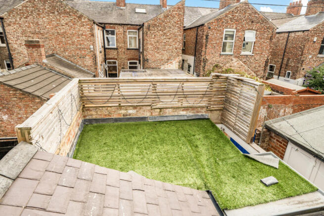 3 bed Terraced for sale Image 11