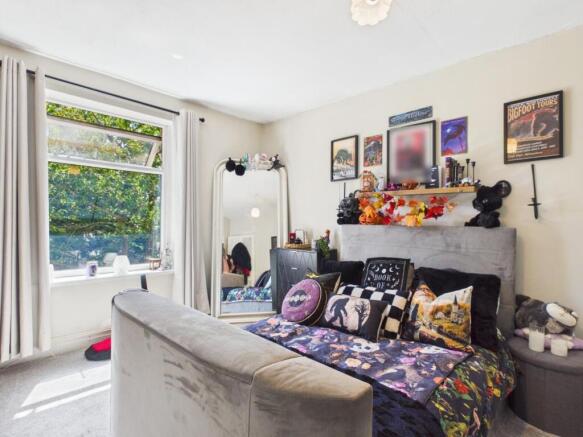 2 bed House for sale Image 5