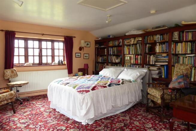 STUDY/BEDROOM 4