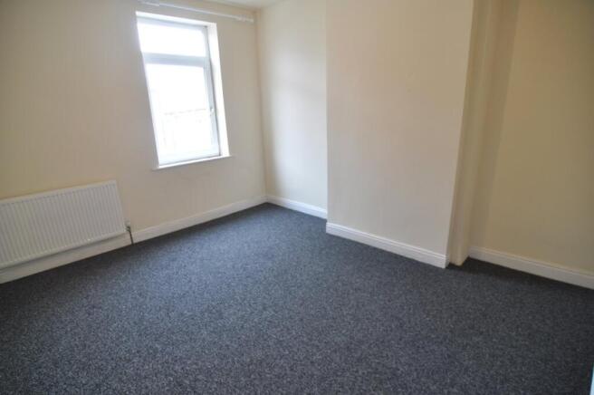 3 bed House to rent Image 5