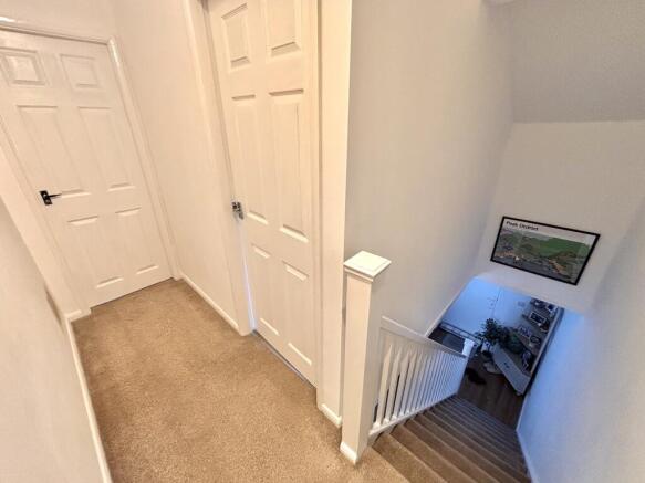 2 bed House to rent Image 8