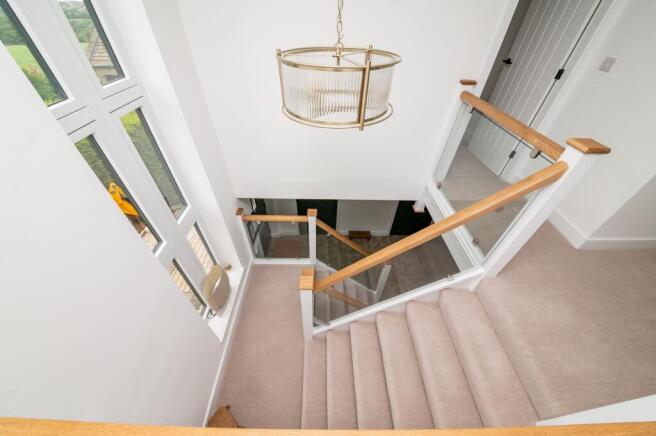 4 bed Detached for sale Image 10