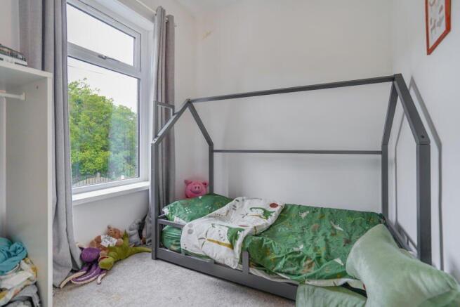 3 bed Terraced for sale Image 8