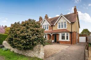 71, Woodstock Road, Witney OX28 1EB
