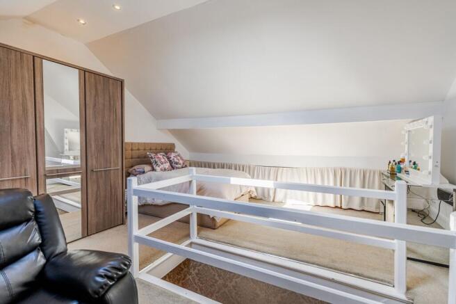 4 bed End of Terrace for sale Image 9