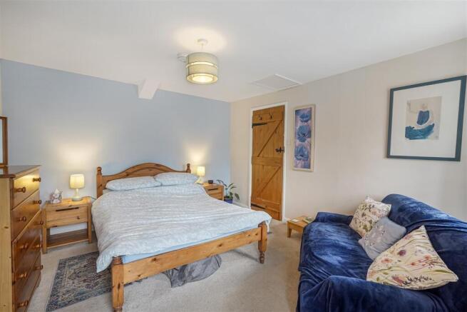 2 bed Terraced for sale Image 10