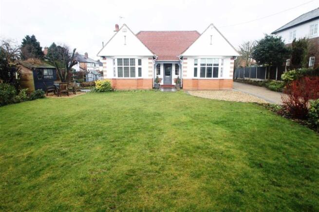 FRONT GARDEN