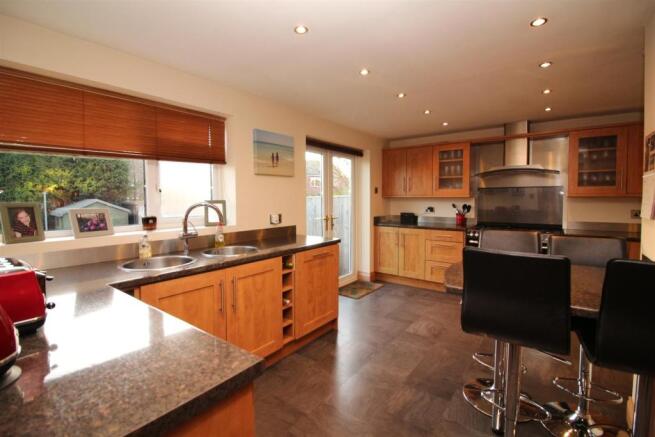 Breakfasting Kitchen