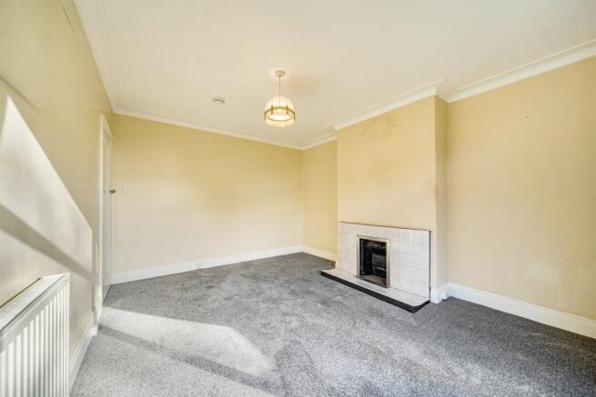 West Park Drive West, Roundhay photo 4