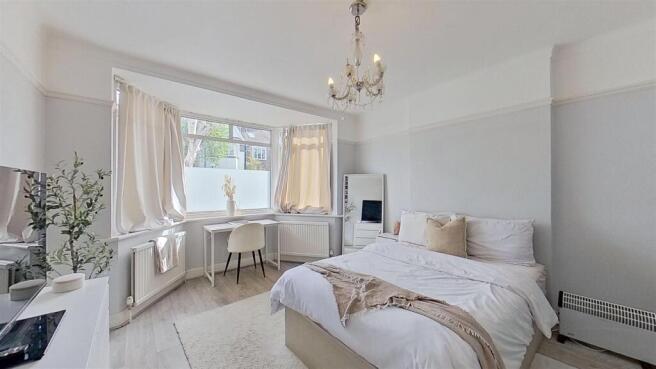 Titchwell-Road-Earlsfield-Road-SW18-04132026_14592