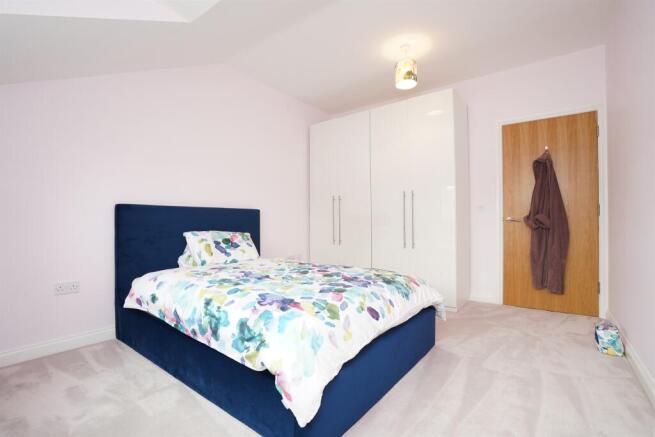 1 bed Apartment for sale Image 8