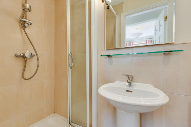 En-suite Shower R...