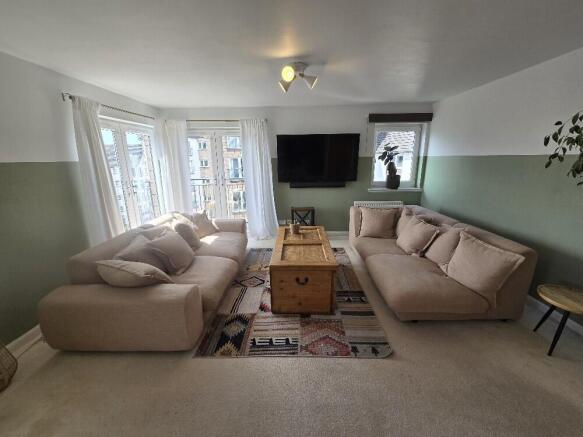 Lounge 3