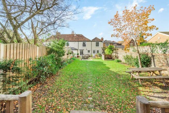 Beautiful Rear Garden