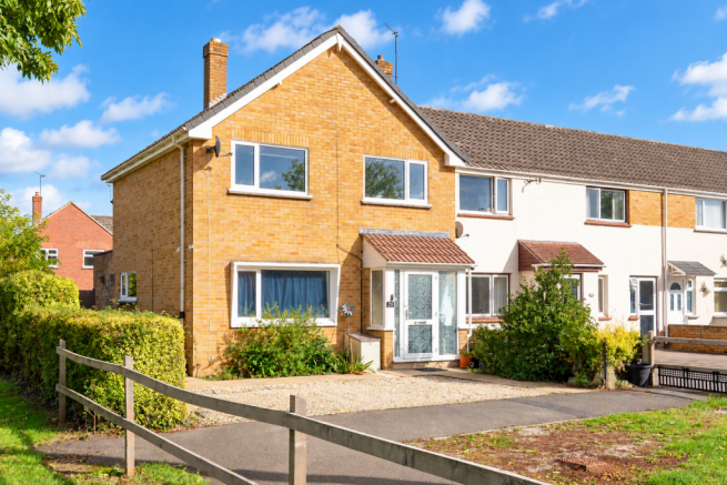 3-bed terraced on Spa Road, Melksham, Wiltshire, £280,000