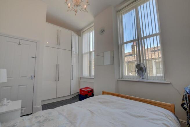 Bed 10.jpg