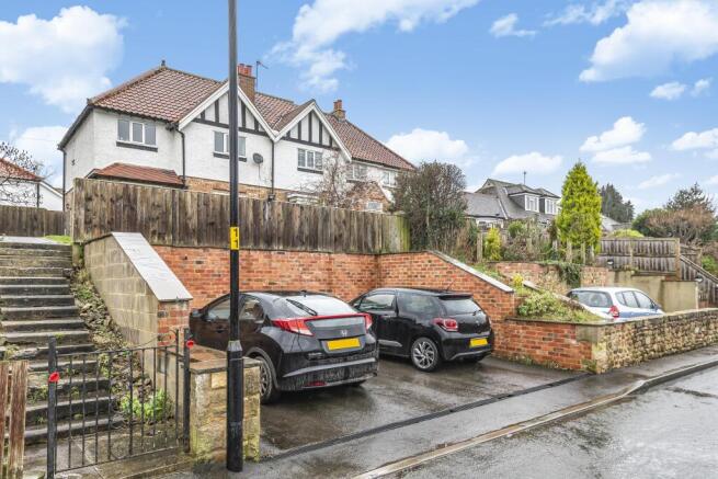 3 bed House to rent Image 12