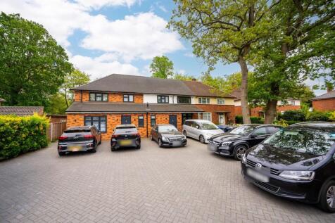 Albert Drive, Sheerwater, Woking, GU21