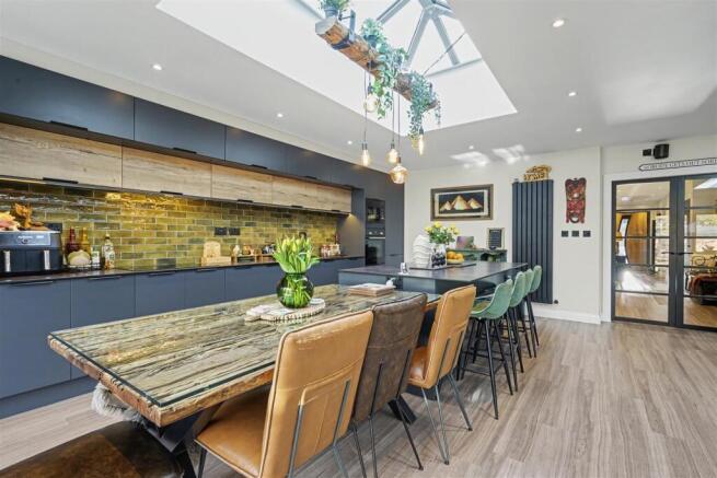 Dining/Living Kitchen