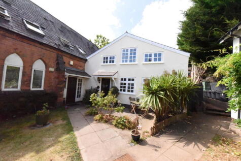 St Laurence Mews, Northfield, Birmingham, B31 2HT
