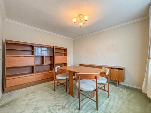 dining room/optional bedroom