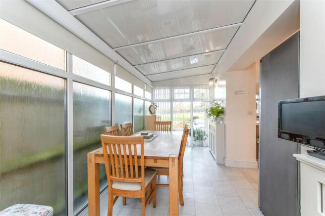 Kitchen Dining Area